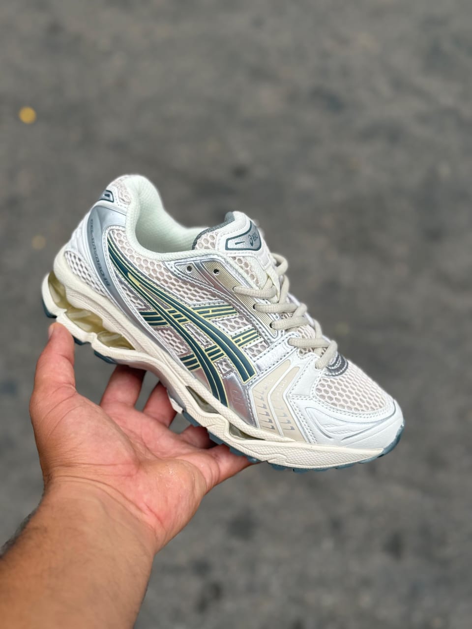 ASICS Gel-Kayano 14 femme